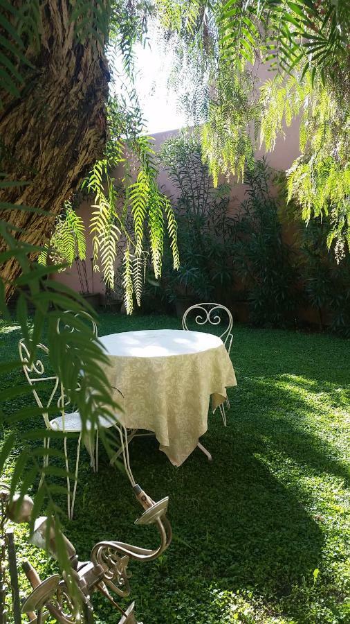 Aumes Sweet Home Chambre D'Hotes Bagian luar foto