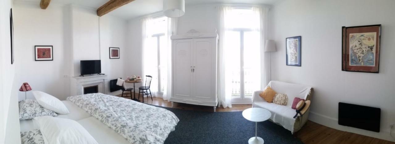 Aumes Sweet Home Chambre D'Hotes Bagian luar foto